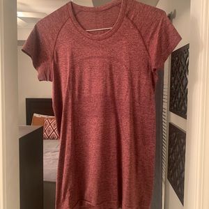 Lululemon Swiftly Short Sleeve Size 10 EUC